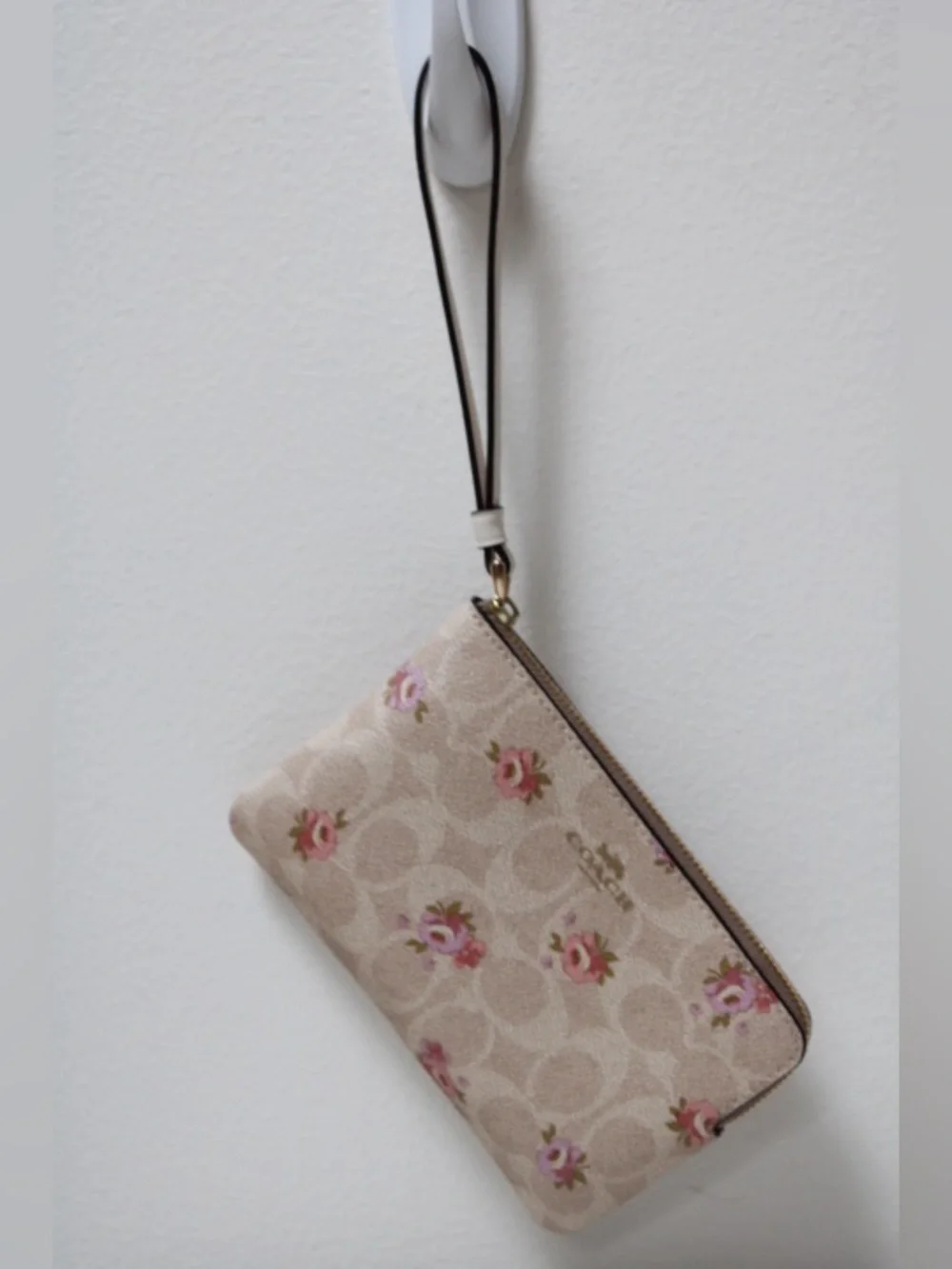 Coach signature logo corner Zip wristlet